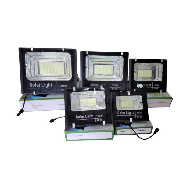 Vellmax Solar Street Lights (100W to 300W)